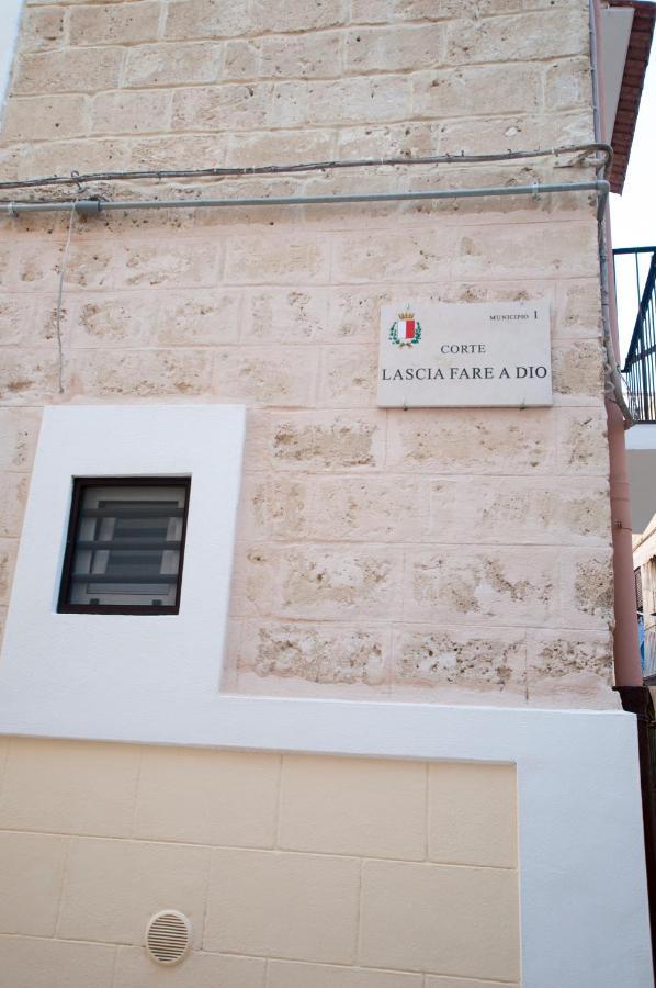 Just Here Apartments - Lascia Fare A Dio Μπάρι Εξωτερικό φωτογραφία